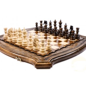 Шахматы-нарды с авторским оформлением контура