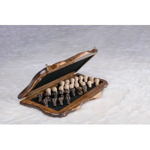 Шахматы с авторским контуром Арарата