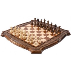 Шахматы-нарды с авторским оформлением контура