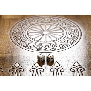 Шахматы-нарды с авторским оформлением контура