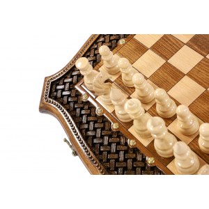 Шахматы-нарды с плетёнкой с авторским оформлением