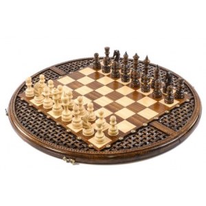 Круглые шахматы с плетёнкой