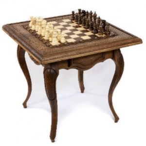 Шахматный столик классический