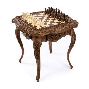 Шахматный столик с авторским оформлением контура