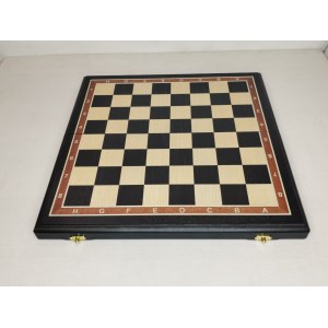 Шахматы Ход Короля венге 45 с фигурами из клёна