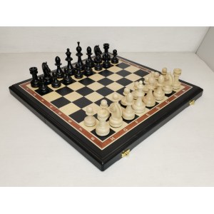 Шахматы Ход Короля венге 45 с фигурами из клёна
