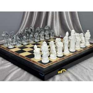 Шахматы деревянные с фигурами из мрамора 