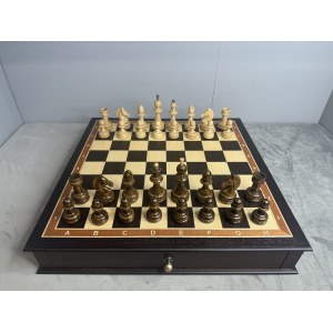 Шахматный ларец подарочный с фигурами из дуба