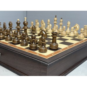 Шахматный ларец подарочный с фигурами из дуба