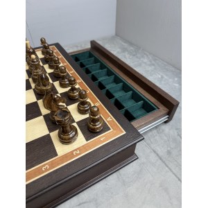 Шахматный ларец подарочный с фигурами из дуба