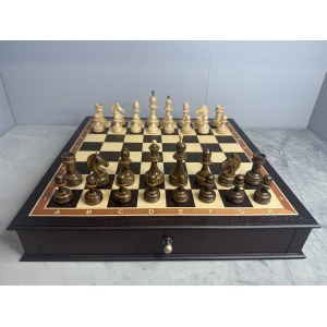 Шахматный ларец подарочный с фигурами из дуба