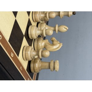 Шахматный ларец подарочный с фигурами из дуба