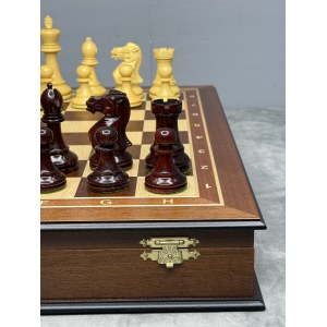 Шахматы подарочные с фигурами из самшита