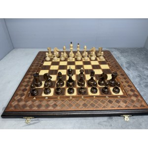 Шахматы 3 в 1 подарочные с фигурами из клена