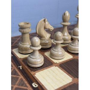 Шахматы 3 в 1 подарочные с фигурами из клена