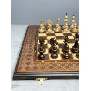Шахматы 3 в 1 подарочные с фигурами из клена
