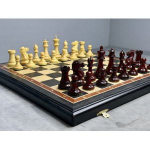 Шахматы подарочные большие с фигурами из самшита