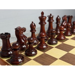 Шахматы подарочные с фигурами из самшита и палисандра