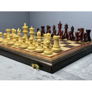 Шахматы подарочные с фигурами из самшита и палисандра