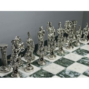 Шахматы из камня подарочные "Римское сражение"