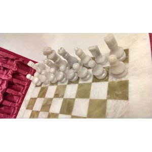 Шахматы каменные classic белый мрамор - оникс 30х30